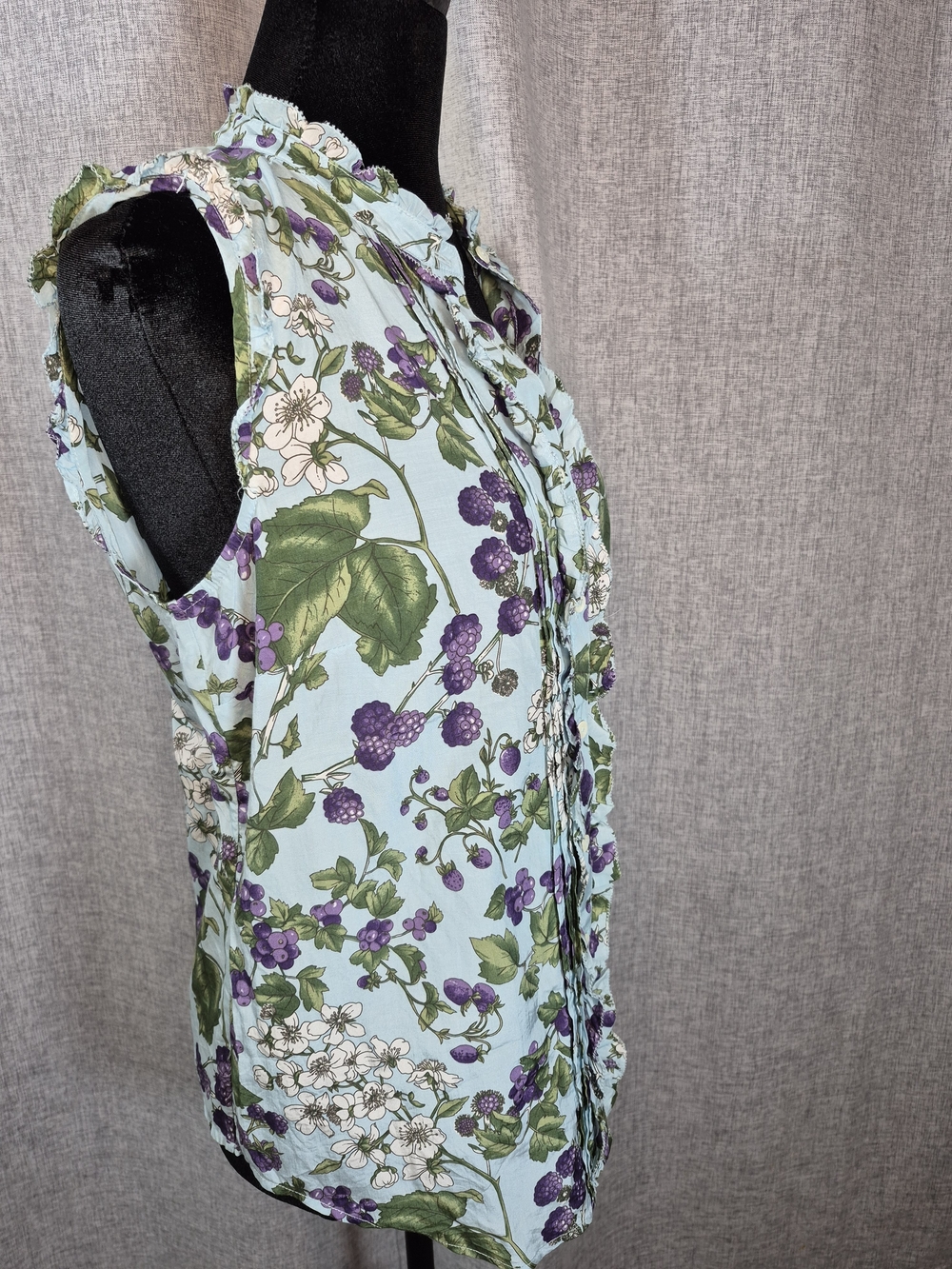 J.Crew Silk Cotton Blackberry Floral Blouse Size 8 Blue Sleeveless Button Front